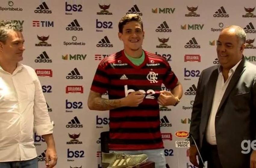  Apresentado no Flamengo, Pedro avisa que comemorará gols contra o Fluminense: “Claro!”
