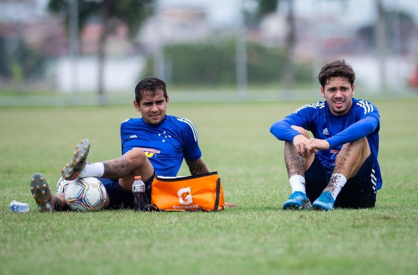  Maurício e Judivan serão avaliados pelo Cruzeiro; Éverton Felipe deve voltar a treinar neste sábado.