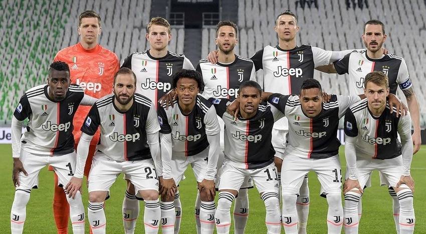  Juventus anuncia acordo com jogadores e técnico que a fará economizar € 90 milhões.
