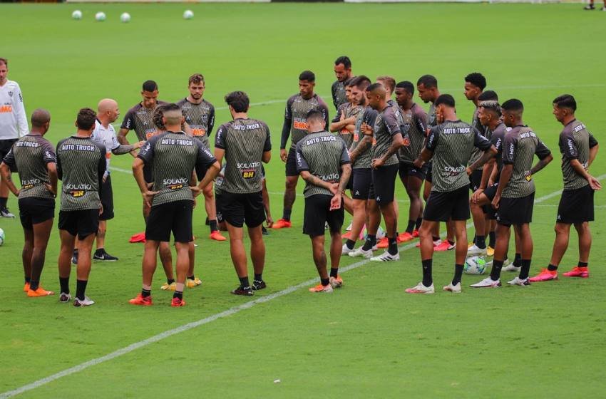  Atlético-MG só depende de si para voltar à ponta do Brasileiro após tropeços de Inter e Flamengo.