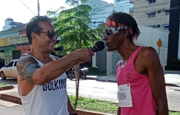  Atleta Paracatuense Coelhão Pé de Vento participa de corrida Beneficente na Cidade de Unaí.