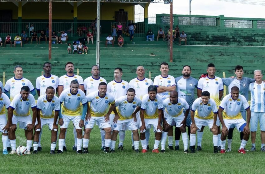  Em jogo amistoso Paracatu Máster goleia Máster Uberlândia no Frei Norberto.