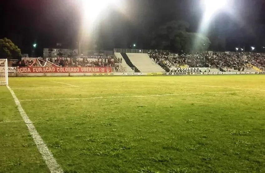  Araxá vence Paracatu e assume liderança do Grupo D da Segunda Divisão do Mineiro.