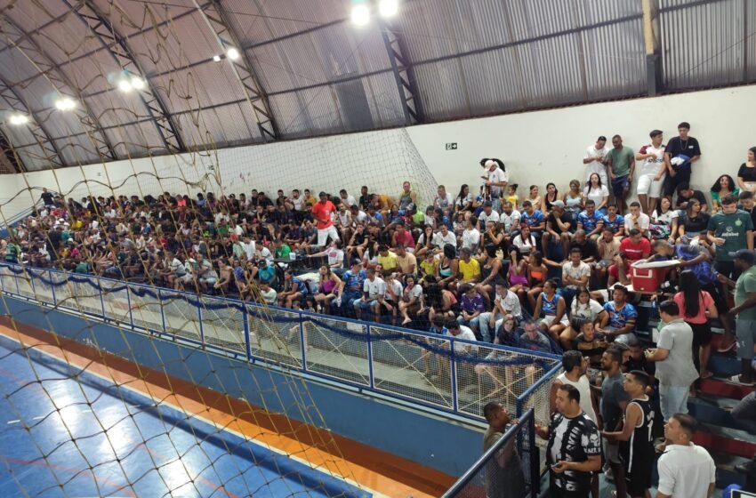  Os gols  e os Bastidores das Semifinais do Campeonato Municipal de Futsal .