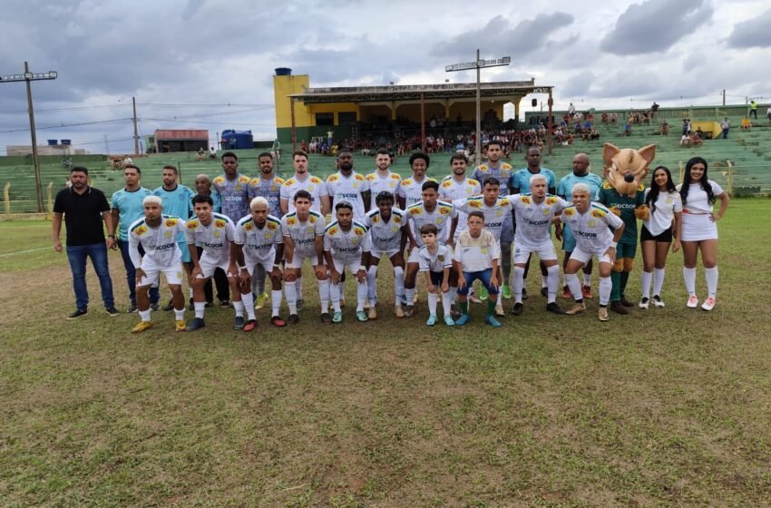  Paracatu goleia Araguari e enfrenta o Coimbra no mata mata da próxima fase.